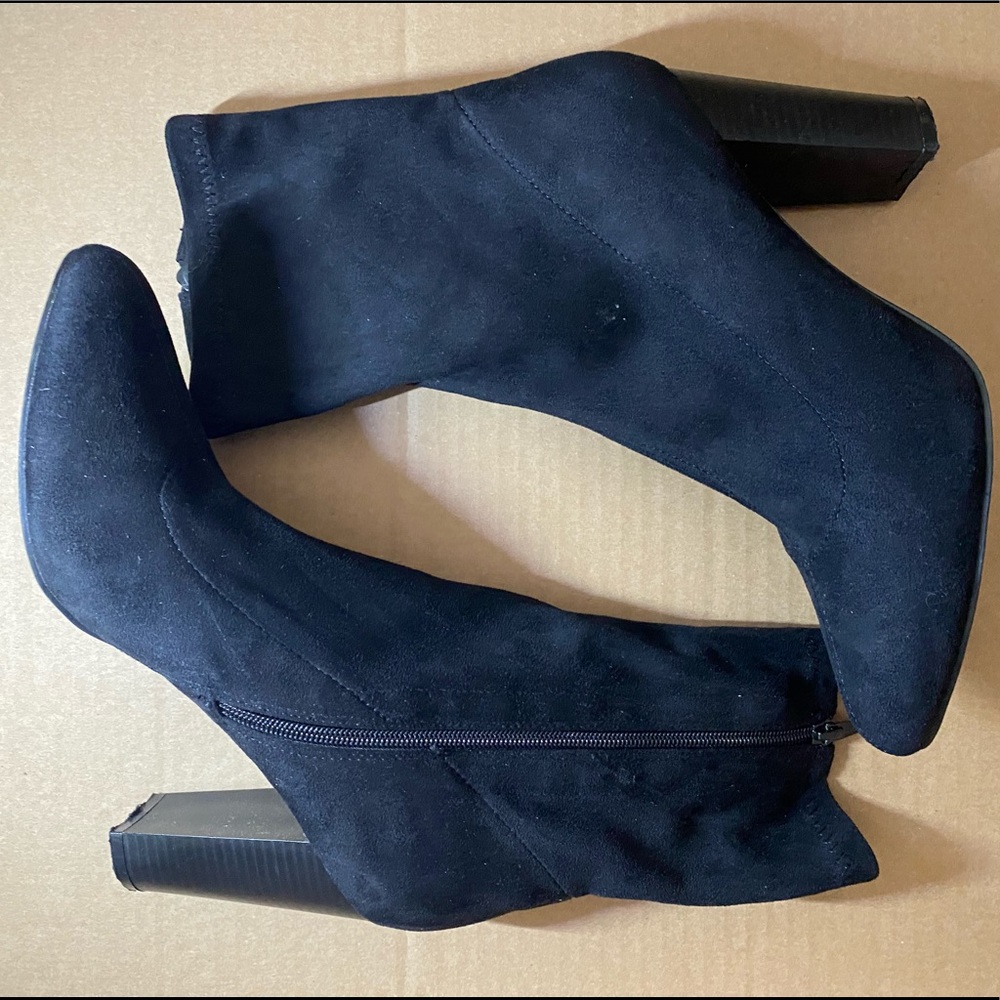 SUEDE HEELED BOOTS